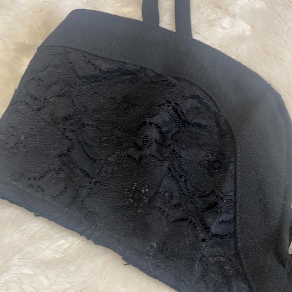 TOBI BLACK LACE CROP TOP SIZE MEDIUM - Picture 2 of 4